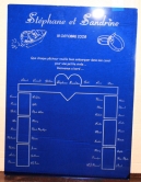 plan de table personnalise et grave en plexiglas de couleur pour un mariage original